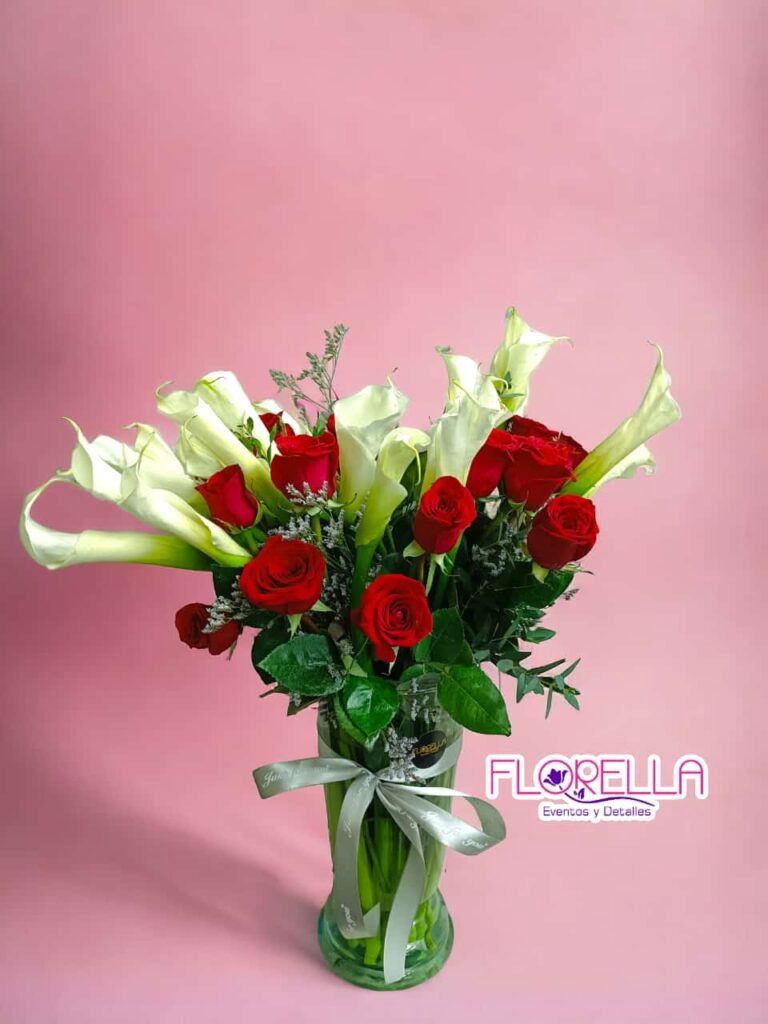 Arreglo de rosas y alcatraces — Florella