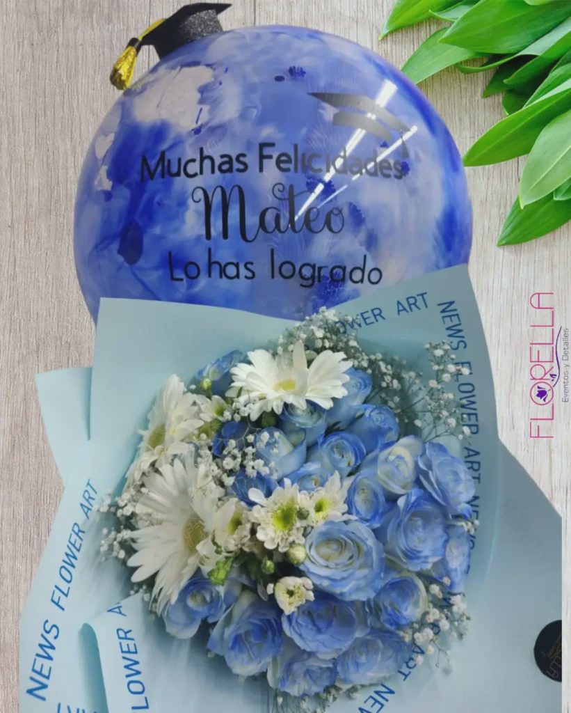 Regalo de graduación con globo azul — Florella