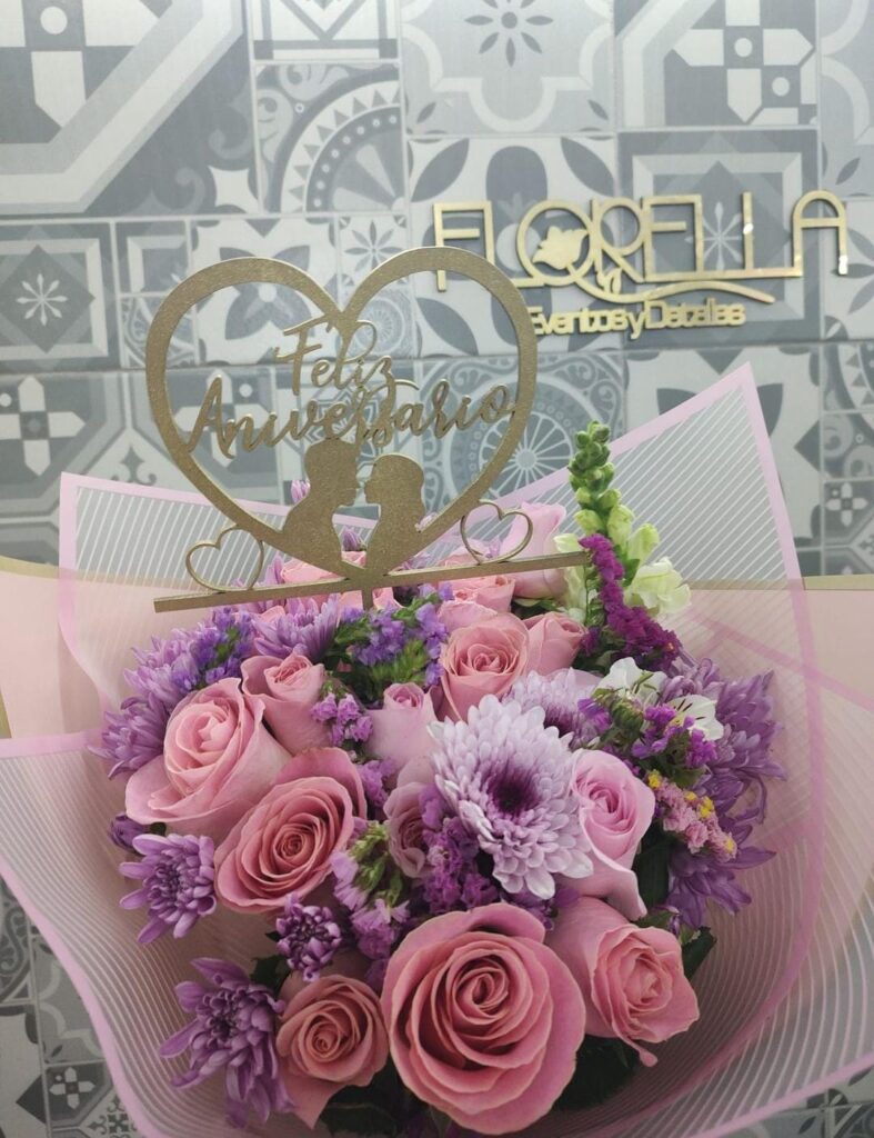Ramo de rosas para aniversario — Florella